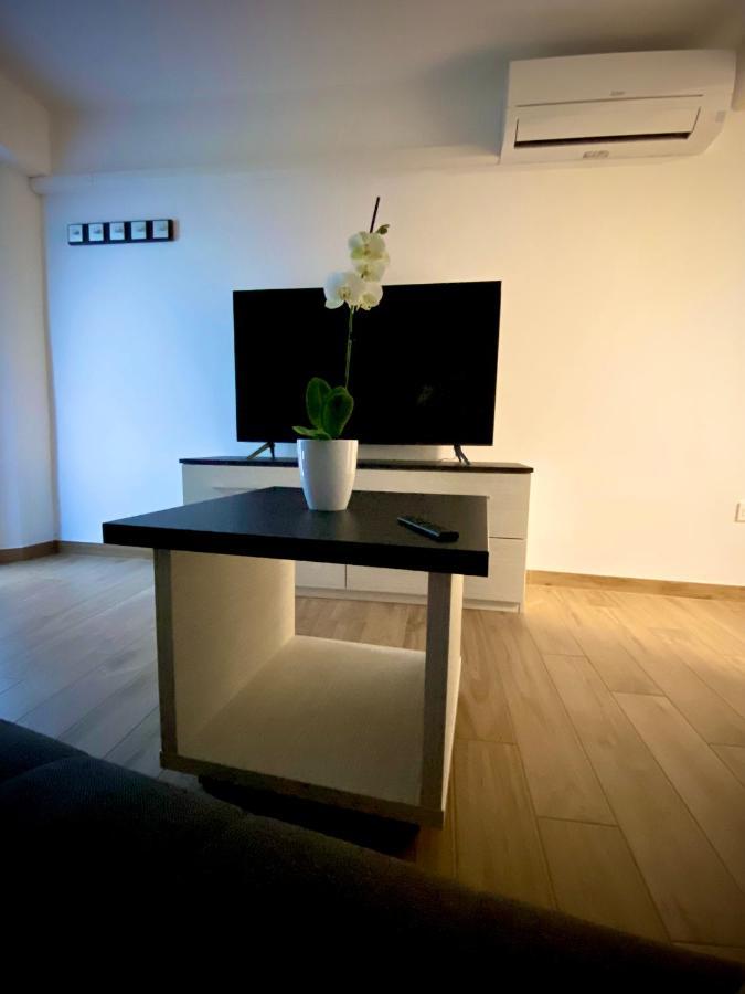 Apartma Sinitus อิซอลา ภายนอก รูปภาพ